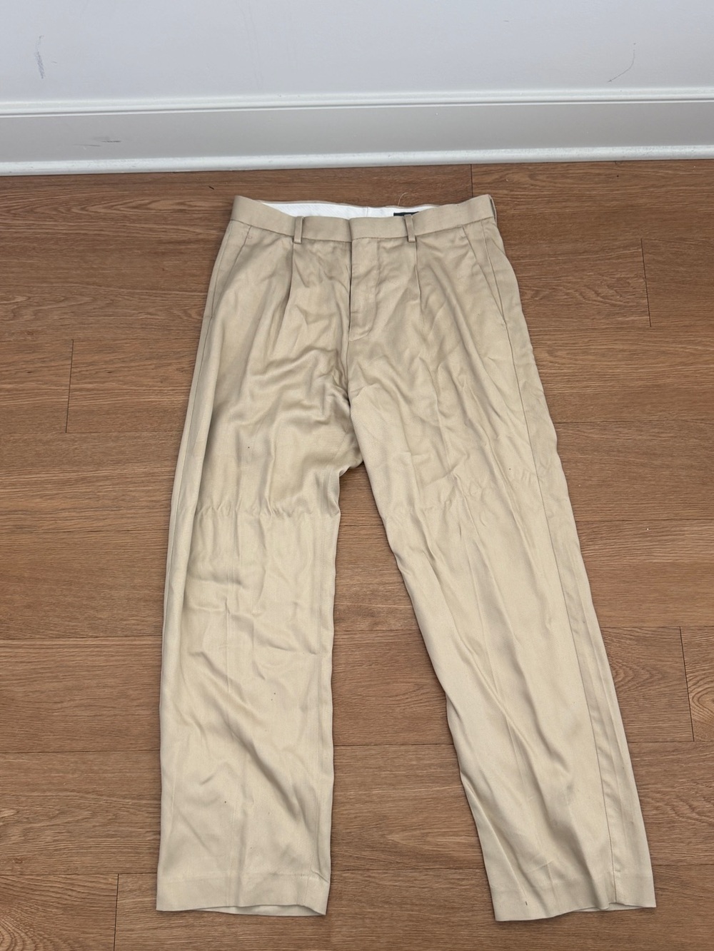 H&M Men's Pleated Chinos in Light Beige